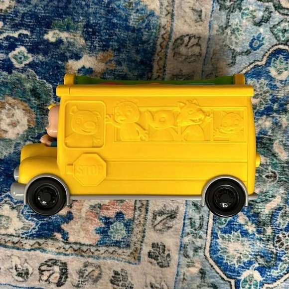Cocomelon Musical Learning Bus - Picture 3 of 4